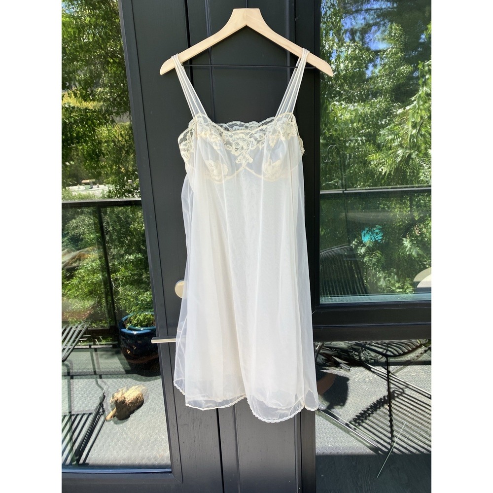 Vintage Gossard Artemis Cream Lace Babydoll Nightgown Slip Small